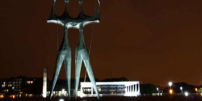 Brasília: sede do poder e nestes dias do Fórum Mundial da Água (Foto Adriano Rosa)