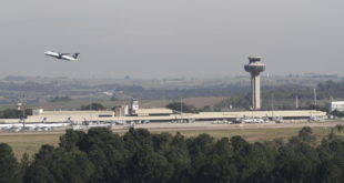 Viracopos:: cidade que tem um Aeroporto Internacional merece um Plano Diretor Estratégico modelo (Foto Adriano Rosa)