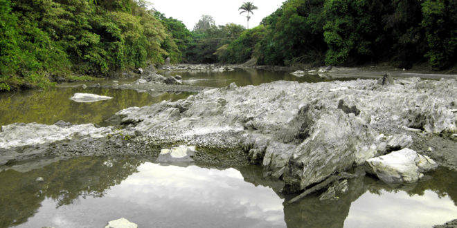 Atibaia seco em 2014: rios e matas da APA de Campinas demandam atenção permanente (Foto Adriano Rosa)
