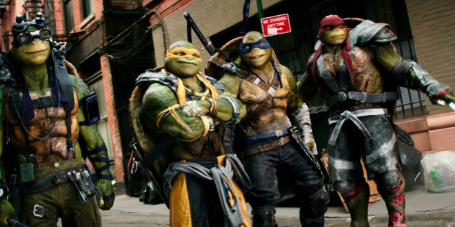 Da esq. para dir.: Donatello, Michelangelo, Leonardo e Raphael em “As Tartarugas Ninja Fora das Sombras", chegam a brigar pela possibilidade de se tornarem humanas