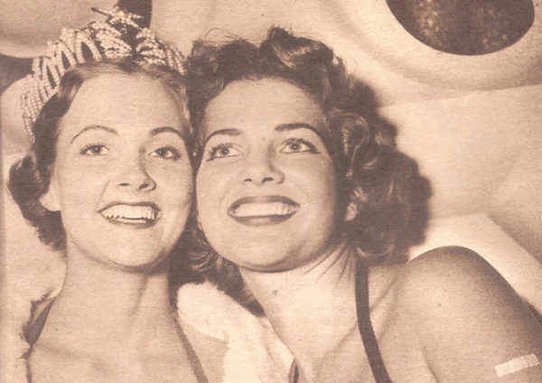 Miriam Stevenson (esquerda) que derrotou Martha Rocha em Long Beach (Foto: O Cruzeiro)
