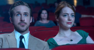 Ryan Gosling é Sebastian, um pianista de jazz, e Emma Stone é Mia, aspirante a atriz em Hollywood, em "La La Land", o filme mais fofo da temporada